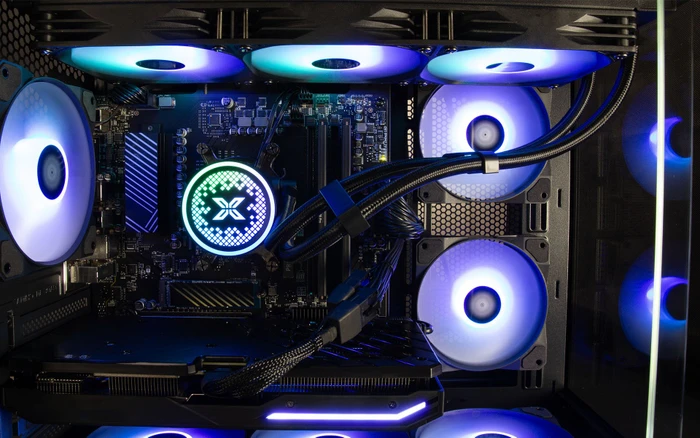Captiva Highend Gaming R90-031, Ryzen 7 5700X, 32GB RAM, 1TB SSD, GeForce RTX 5070, Windows 11 Home