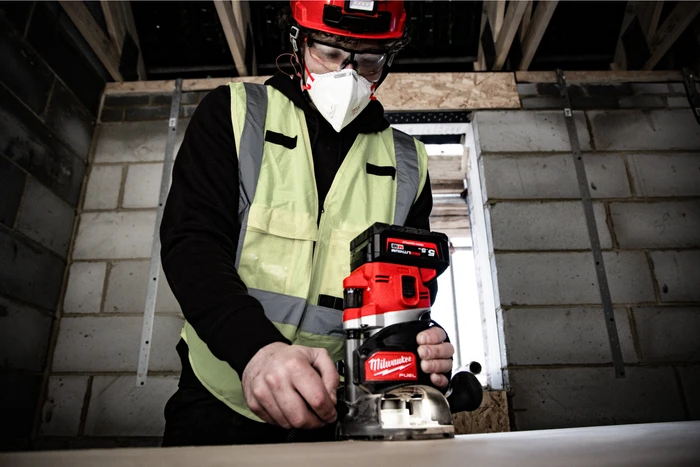 Milwaukee M18 FR12-0X Fuel Akku-Kantenfräse solo inkl. Koffer
