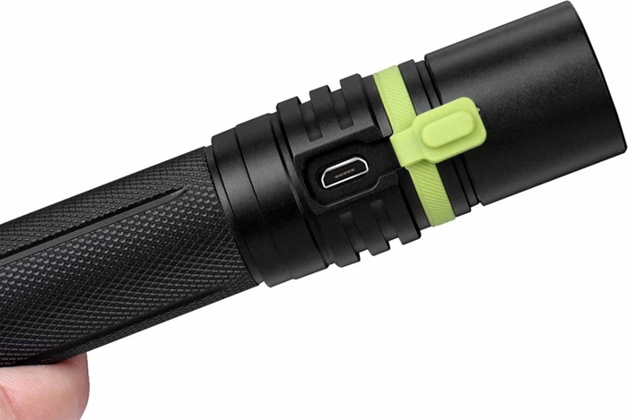 Fenix UC30 Taschenlampe