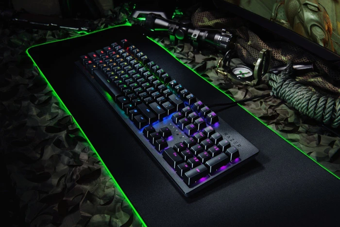 Razer Huntsman, Classic Black, Razer Clicky Optical PURPLE, USB, DE