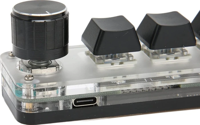 3-Key 1x Knob Mechanical Macro RGB Keypad, USB-A
