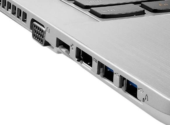 Lenovo IdeaPad 500-15ISK, weiß, Core i5-6200U, 8GB RAM, 256GB SSD, Radeon R7 M360, DE