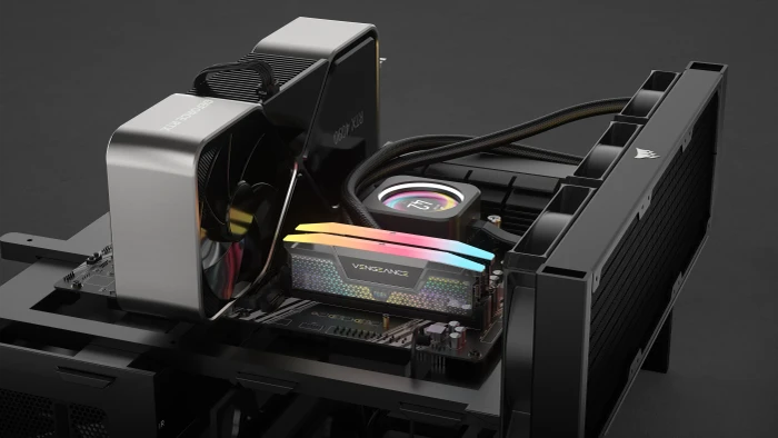 Corsair Vengeance RGB silber CUDIMM 48GB Kit, DDR5-8400, CL40-52-52-135