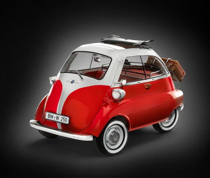 Revell BMW Isetta 250 - 70th Anniversary Exclusive Edition
