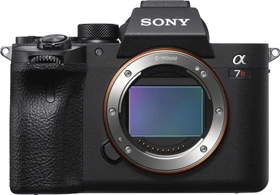 Sony Alpha 7R IV mit Objektiv Fremdhersteller