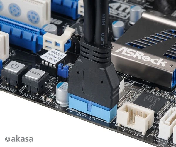 Akasa extern/intern USB 3.0-Konverter PCI-Blende
