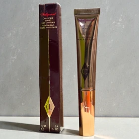 Charlotte Tilbury Hollywood Contour Wand Contouring Foundation medium, 12ml