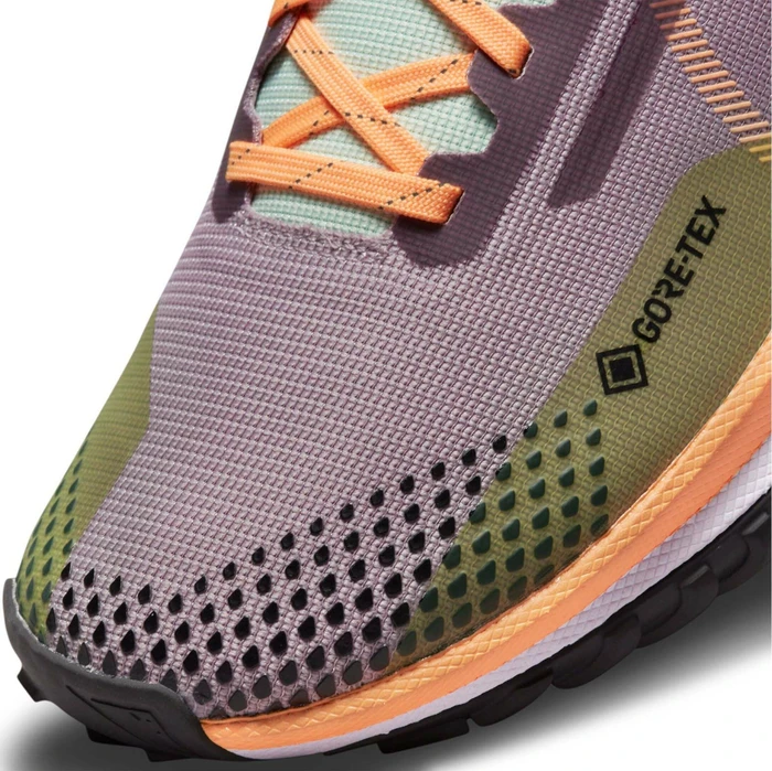 Nike React Pegasus Trail 4 Gore-Tex purple smoke/enamel green/ghost green/peach cream (Damen)