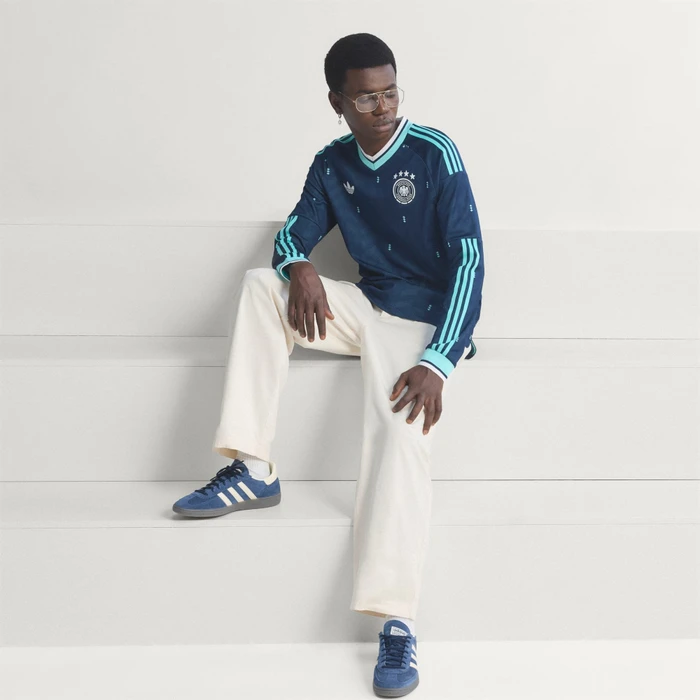 adidas FIFA WM 2026 Deutschland Authentic Auswärtstrikot langarm collegiate navy (Herren)