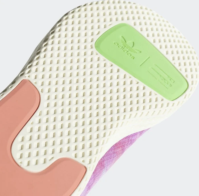 adidas Pharrell Williams Holi Tennis HU MC chalk coral/supplier colour