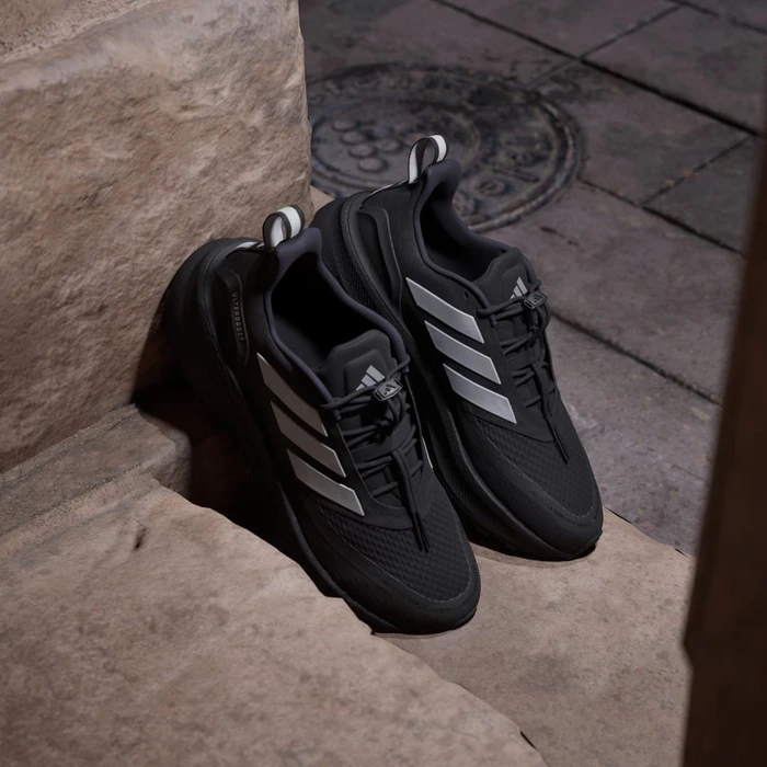 adidas Ultraboost 5 TR core black/silver metallic