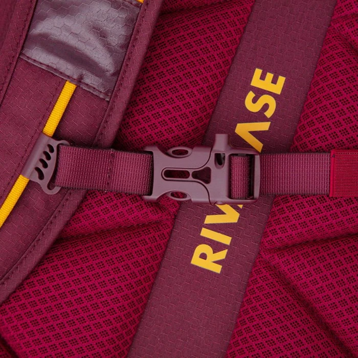 RivaCase Dijon 5321 ECO 15.6" Laptop-Rucksack, bordeauxrot