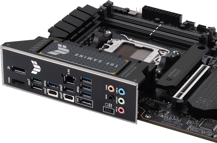 ASUS TUF Gaming X670E-Plus (AMD AM5)