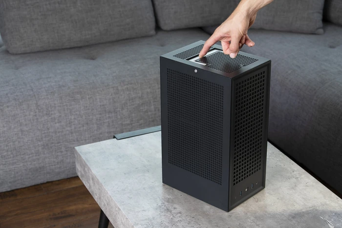 Hyte Revolt 3, schwarz, Mini-ITX