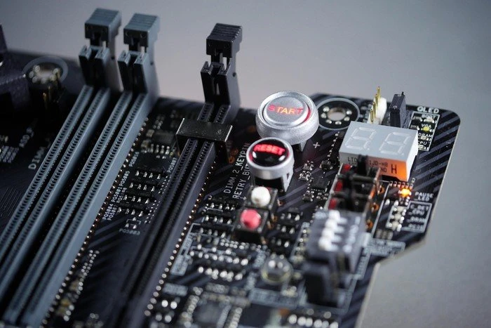 ASUS ROG Maximus IX Apex (Intel 1151)