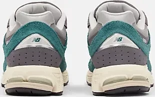 New Balance 2002R new spruce/magnet/shadow grey (Herren)
