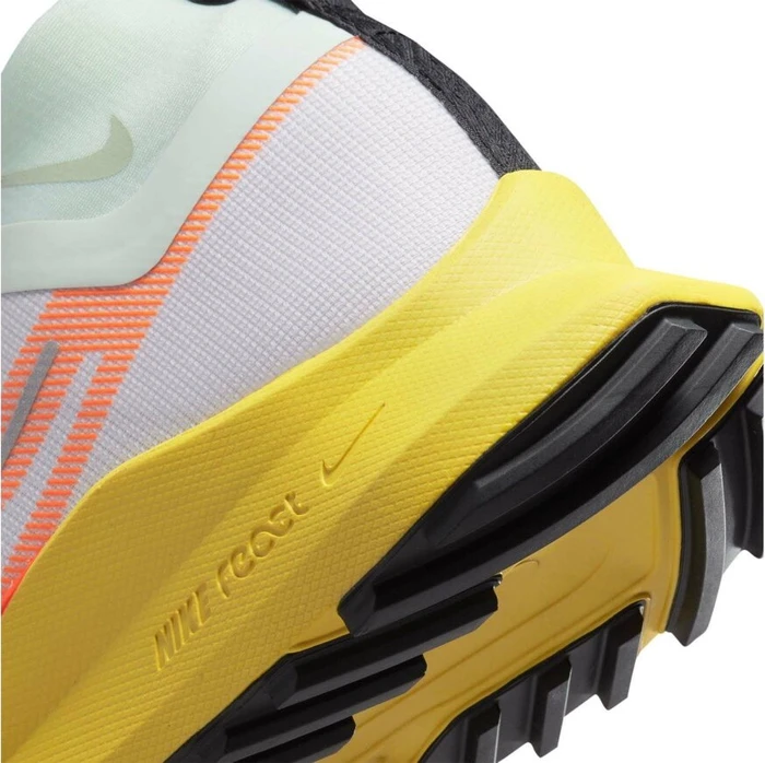 Nike React Pegasus Trail 4 Gore-Tex barely grape/barely green/yellow strike/total orange (Herren)