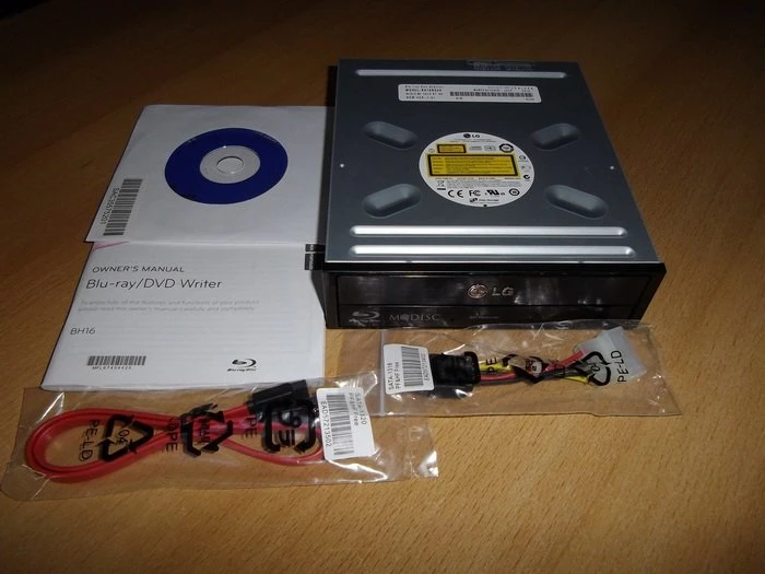 Hitachi-LG Data Storage BH16NS40 schwarz, SATA, retail