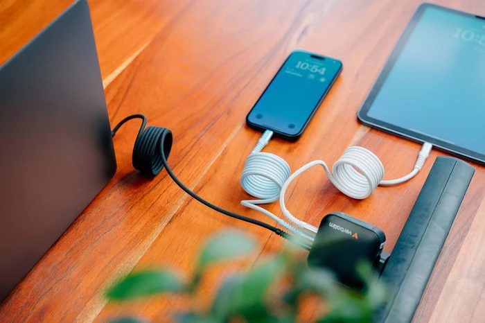 Verbatim Sync & Charge Magnetkabel 100W, USB-C 2.0/USB-C 2.0, 1.2m, blau