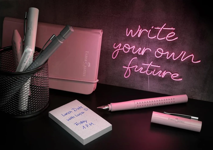 Faber-Castell Füller Grip 2010 rose shadows, rechte Hand/linke Hand, mittel, 2er-Set, Blister