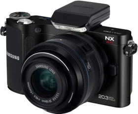 Samsung NX200 schwarz mit Objektiv NX 20-50mm 3.5-5.6 i-Function