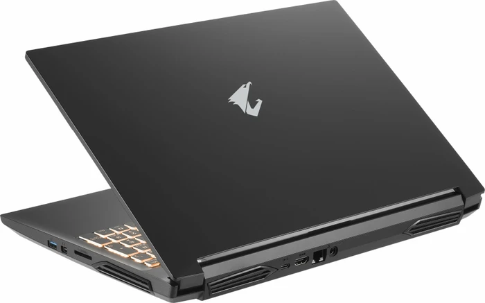 GIGABYTE AORUS 5, Core i7-10750H, 16GB RAM, 512GB SSD, GeForce RTX 2060, DE
