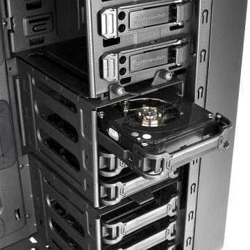 Thermaltake Urban S31, schallgedämmt
