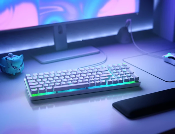 Glorious GMMK 2 Full Size, 96%, weiß, LEDs RGB, Glorious Fox Linear, USB, UK