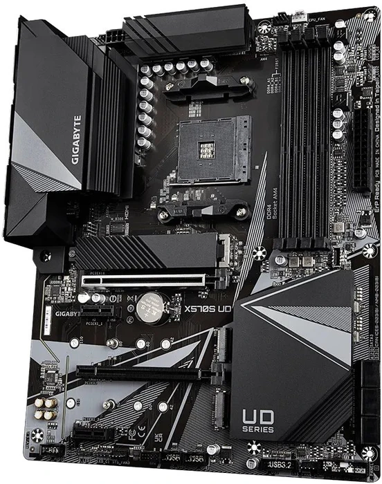 GIGABYTE X570S UD (AMD AM4)