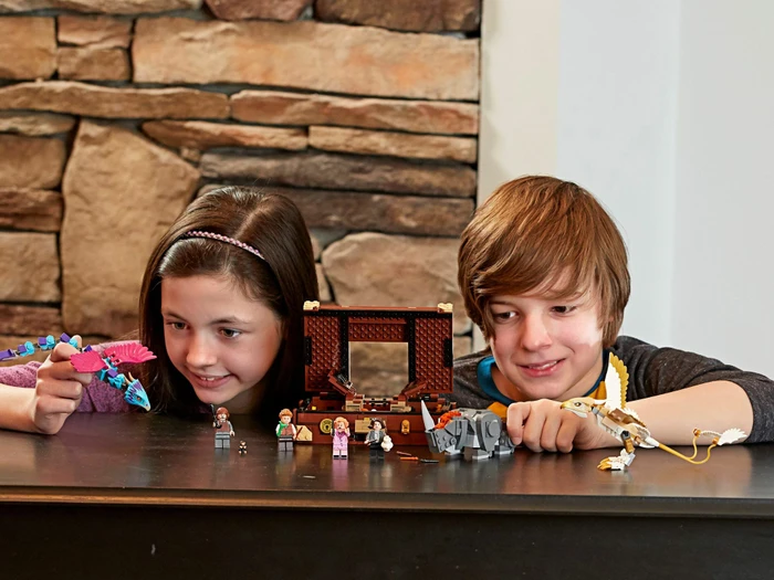 LEGO Fantastic Beasts - Newts Koffer der magischen Kreaturen