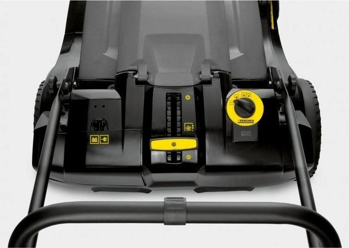 Kärcher KM 70/30 C Bp Pack Adv Akku-Kehrmaschine