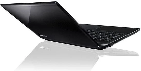 Toshiba Satellite L50-B-174, schwarz, Core i7-4500U, 6GB RAM, 750GB HDD, Radeon R7 M260, PL