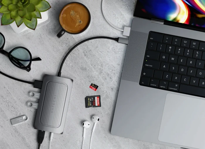 Satechi USB4 Multiport Adapter, USB4 [Stecker]