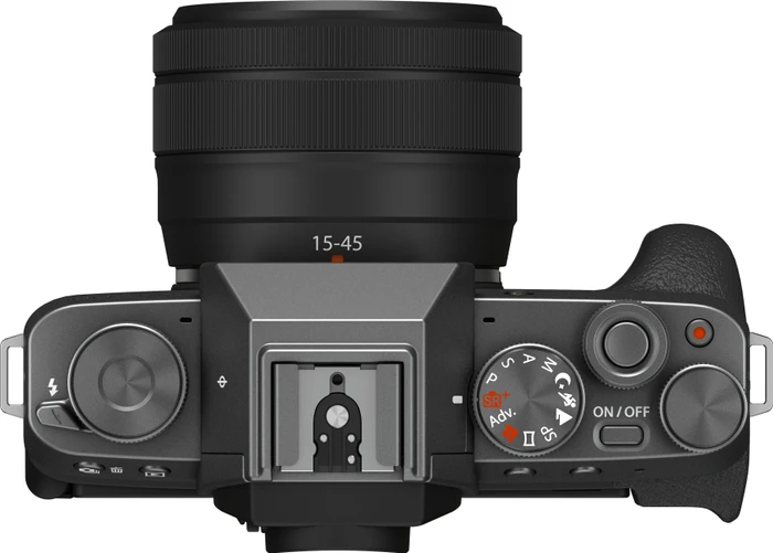 Fujifilm X-T200 dunkelsilber mit Objektiv Fujinon XC 15-45mm 3.5-5.6 OIS PZ