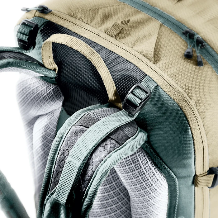 Deuter Attack 18 SL desert/sage