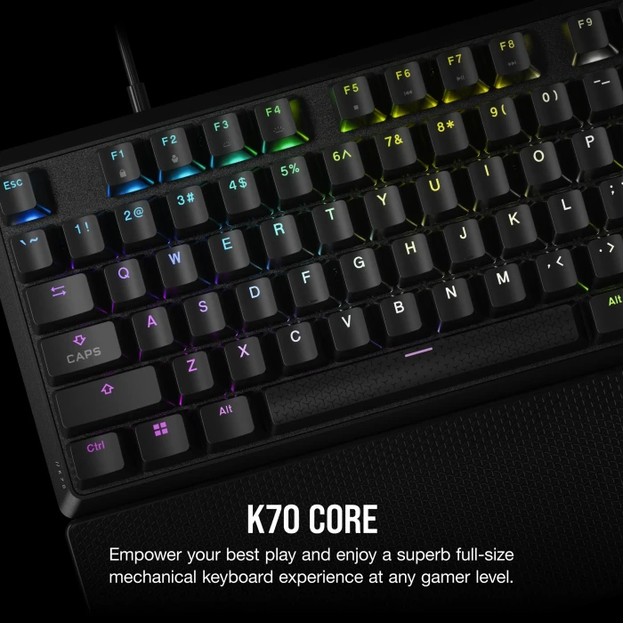 Corsair Gaming K70 CORE, schwarz, mit Handballenauflage, MLX RED, USB, US