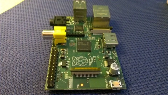 Raspberry Pi Modell B, 512MB RAM