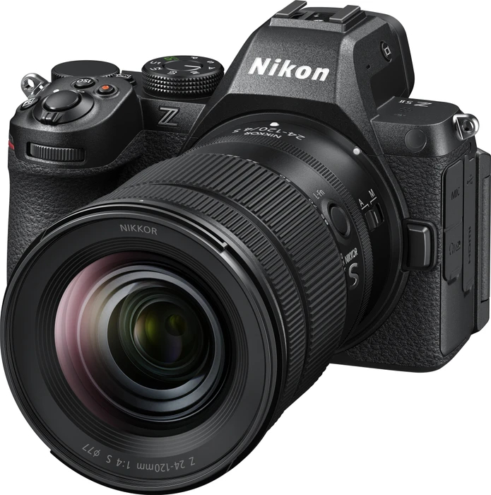 Nikon Z 5II mit Objektiv Z 24-120mm 4.0 S