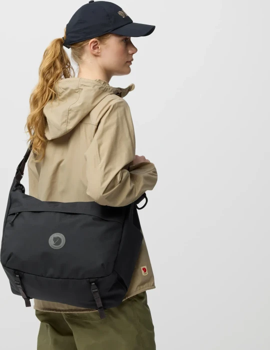 Fjällräven Färden Crossbody Umhängetasche coal black