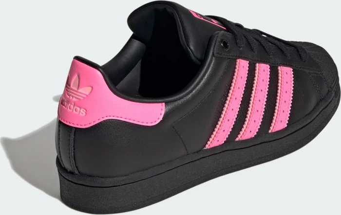 adidas Superstar core black/cloud white/spark (Damen)