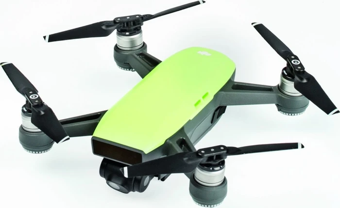 DJI Spark Fly More Combo grün