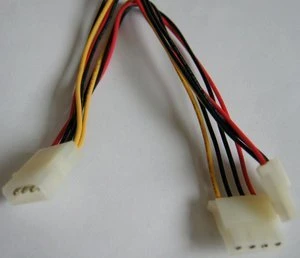Diverse Stromadapter 4-Pin [IDE] Stecker auf 2x 4-Pin [IDE] Buchse, Y-Kabel