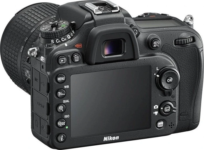 Nikon D7200 mit Objektiv AF-S DX 18-105mm 3.5-5.6 G ED VR