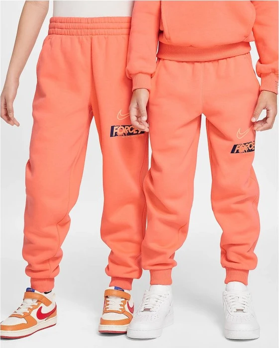 Nike Erling Haaland Club Fleece Trainingshose lang light wild mango/orange pulse (Junior)