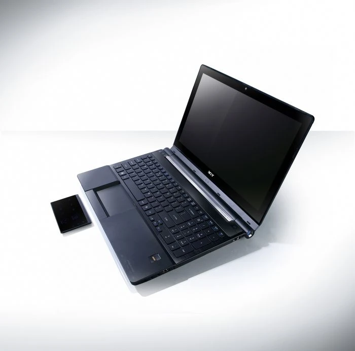 Acer Aspire Ethos 5951G-2434G75Mnkk, Core i5-2430M, 4GB RAM, 750GB HDD, GeForce GT 555M, DE