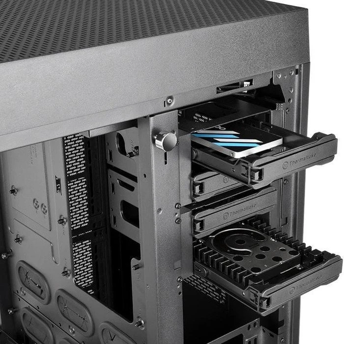 Thermaltake The Tower 900, schwarz, Glasfenster
