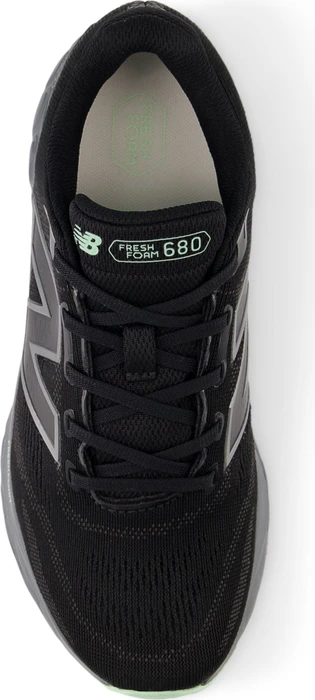 New Balance Fresh Foam 680v8 Waterproof black/castlerock/lab green (Damen)