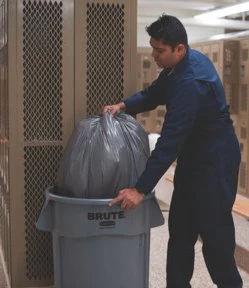 Rubbermaid Brute Mülleimer