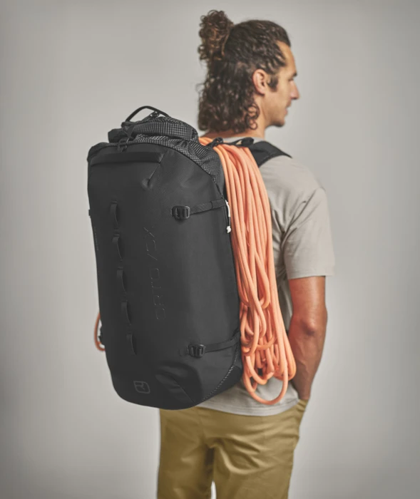 Ortovox Affinity 42 schwarz