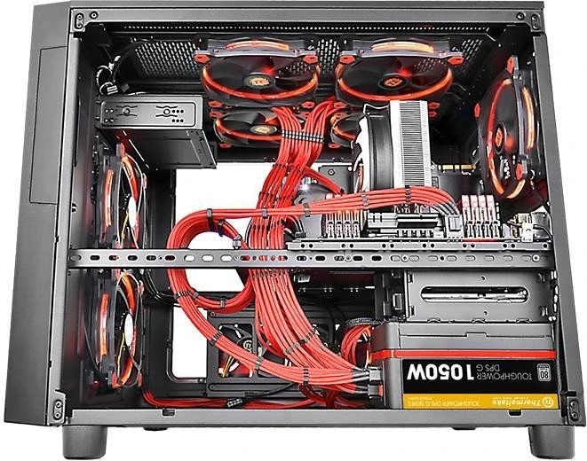 Thermaltake Core X5, Acrylfenster